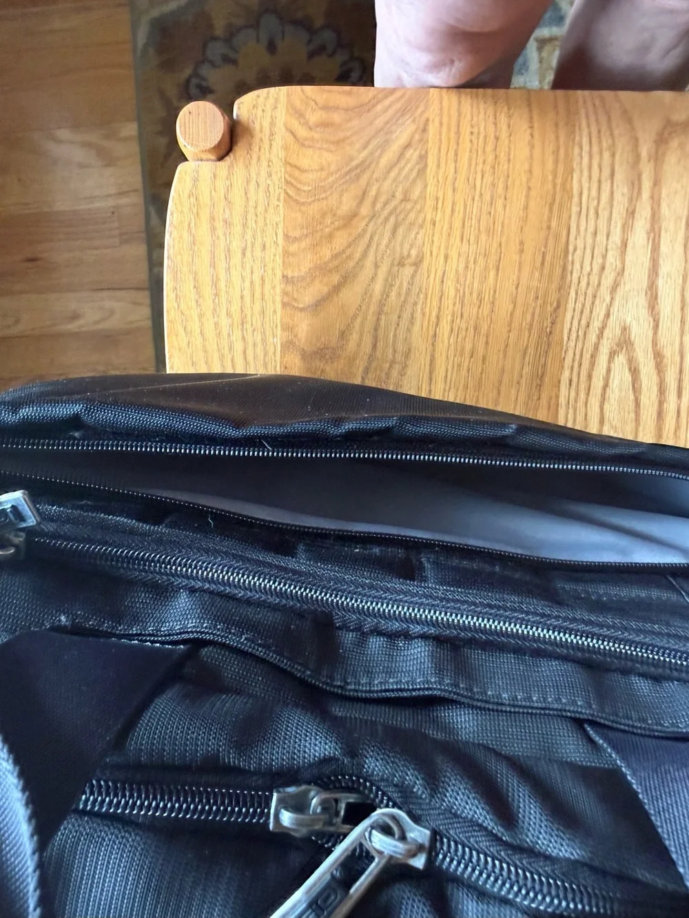 Ohio Men's Black Nylon Laptop/Messenger/Briefcase/Business Bag